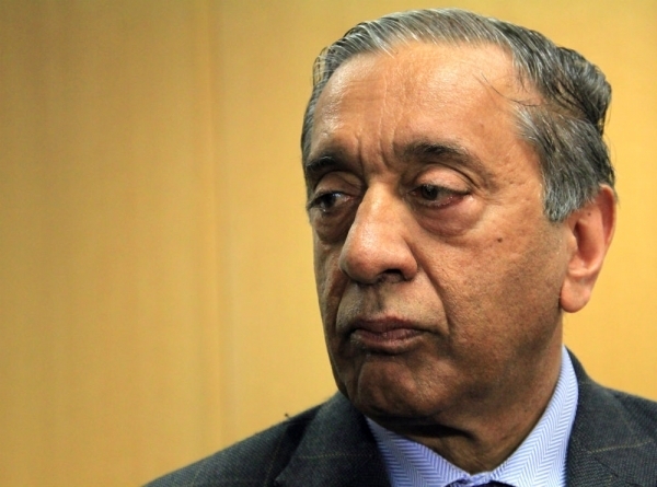 Wally Oppal would like to see the federal government focus on criminalizing those who solicit sex when it rewrites prostitution laws. Photo: Yolande Cole